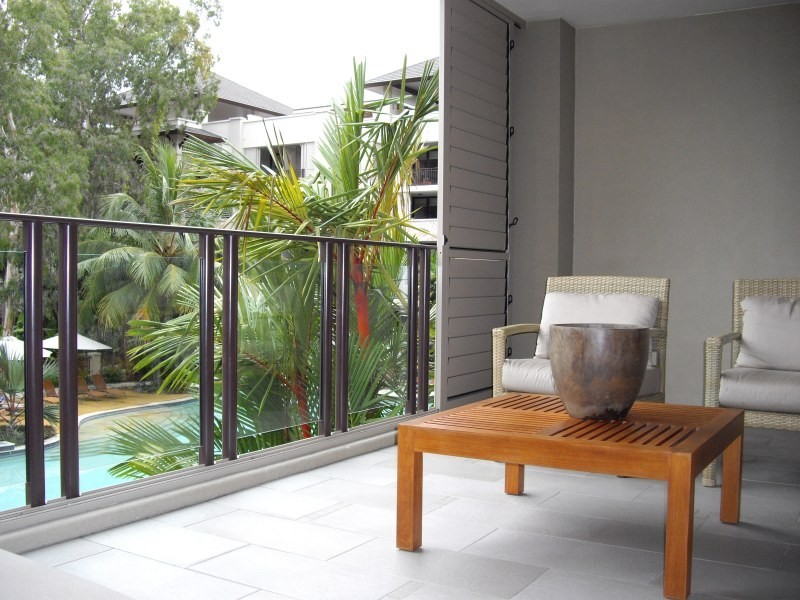 Unit 207/1 Triton Street, Palm Cove QLD 4879