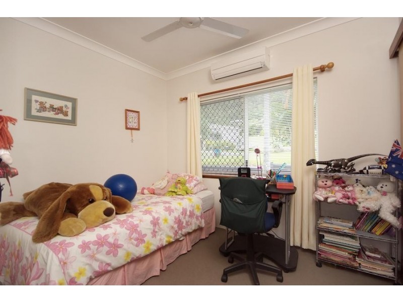 18 Bowen Street, Mount Sheridan QLD 4868