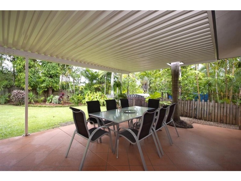 18 Bowen Street, Mount Sheridan QLD 4868