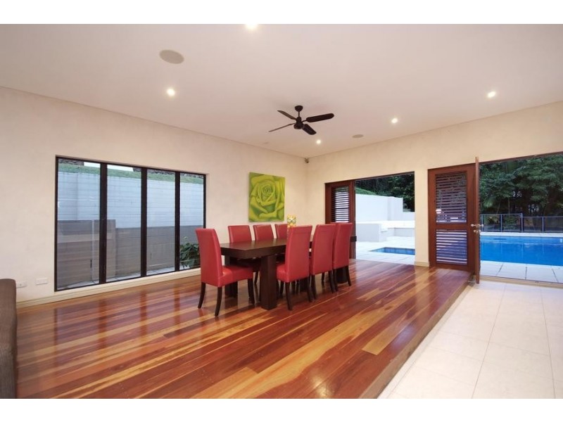 114 Hillview Crescent, Whitfield QLD 4870