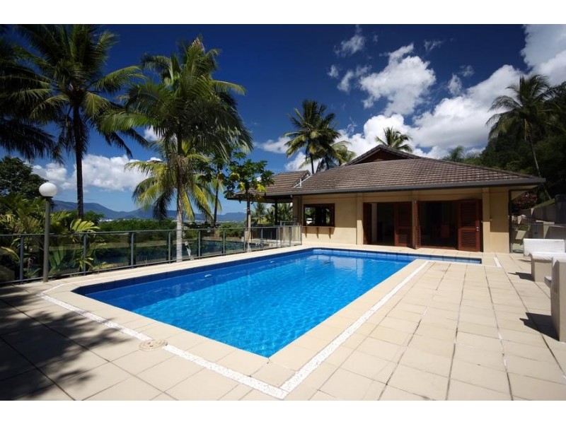 114 Hillview Crescent, Whitfield QLD 4870