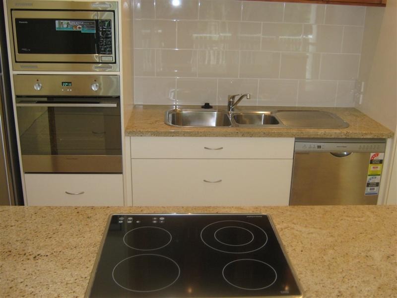 Unit 9/6 Deauville Close, Yorkeys Knob QLD 4878