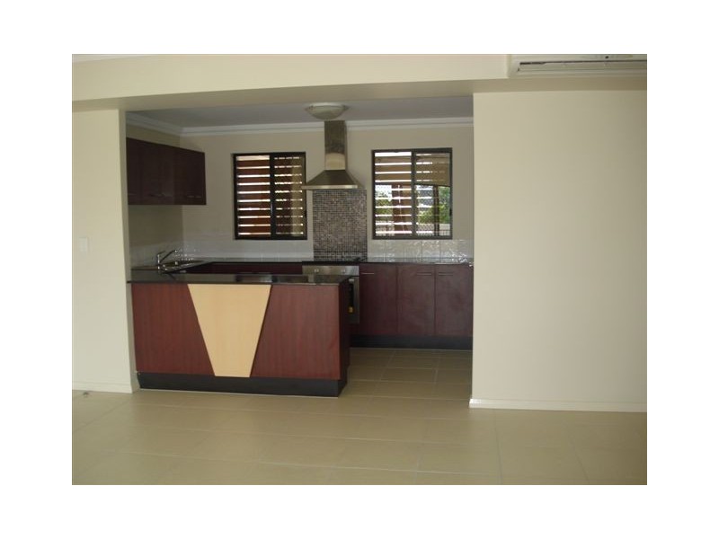Unit 2/90 Harbour Drive, Trinity Park QLD 4879