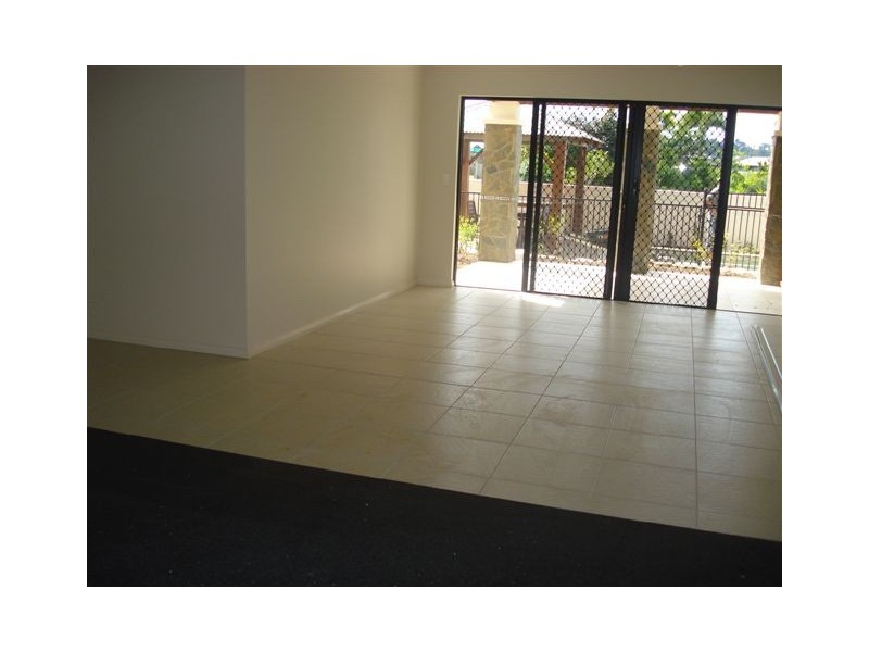 Unit 2/90 Harbour Drive, Trinity Park QLD 4879