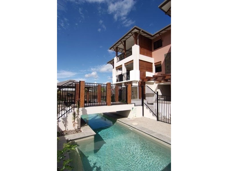 Unit 2/90 Harbour Drive, Trinity Park QLD 4879