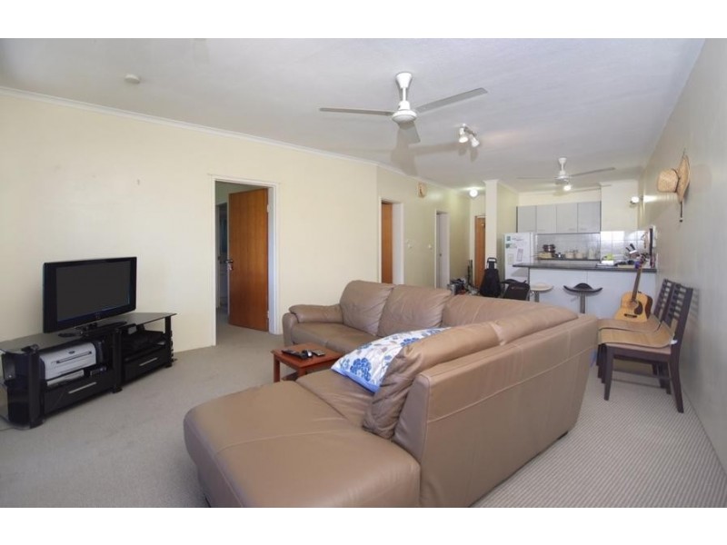 Unit 14/281 The Esplanade, Cairns QLD 4870