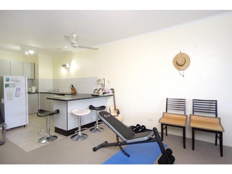 Unit 14/281 The Esplanade, Cairns QLD 4870