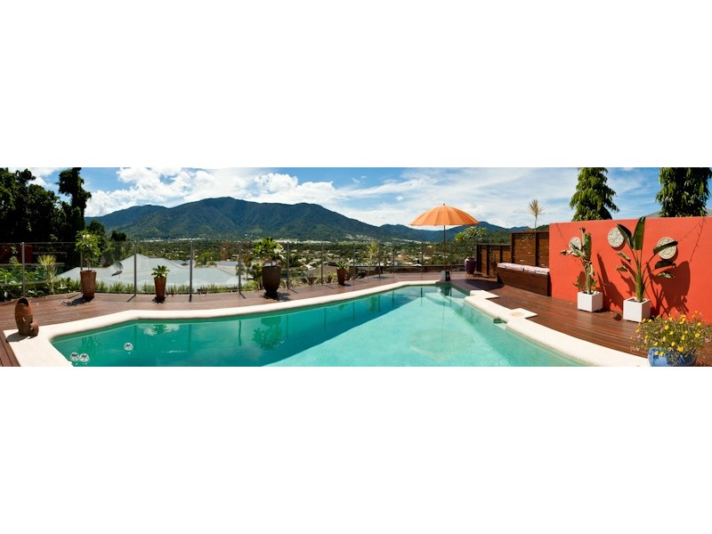 18 Playford Close, Brinsmead QLD 4870