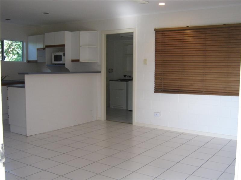 28 Alma Street, Woree QLD 4868