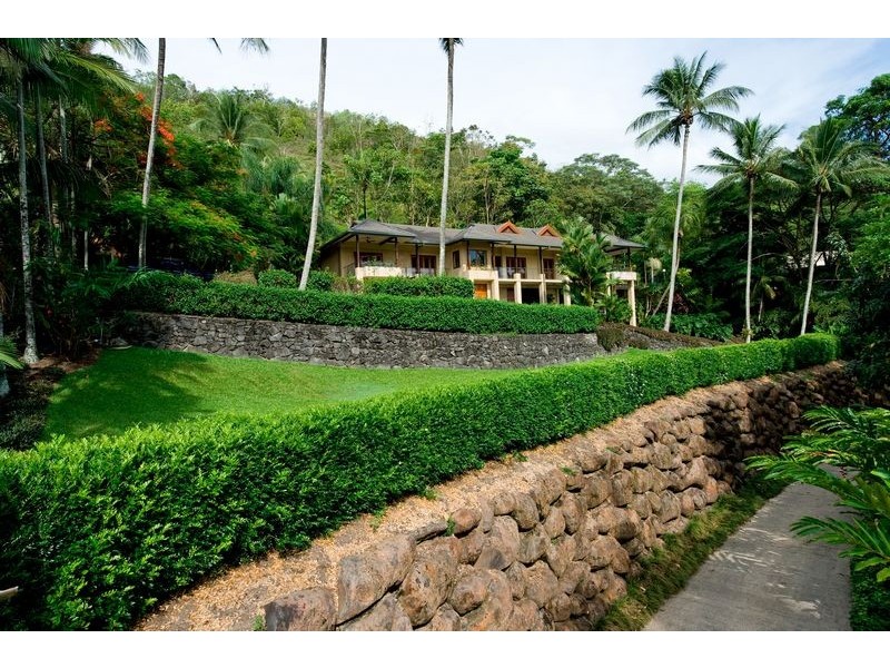 114 Hillview Crescent, Cairns QLD 4870