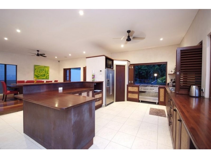 114 Hillview Crescent, Cairns QLD 4870