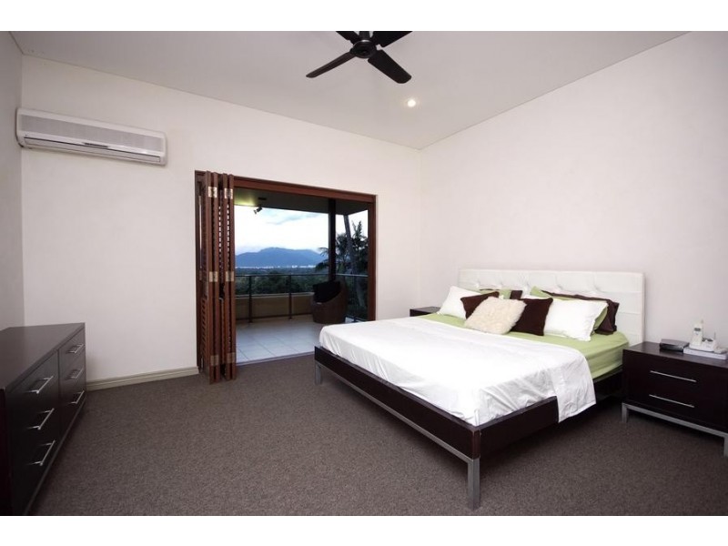 114 Hillview Crescent, Cairns QLD 4870