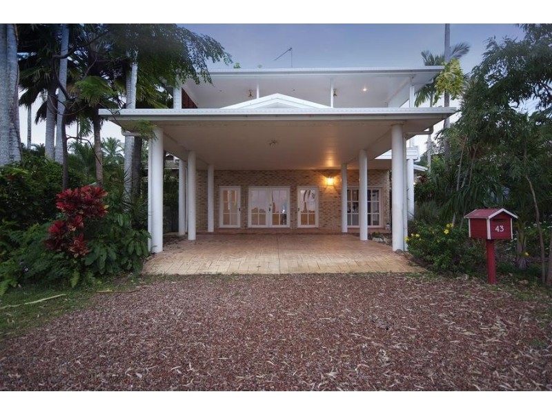 43 Arlington Esplanade, Clifton Beach QLD 4879