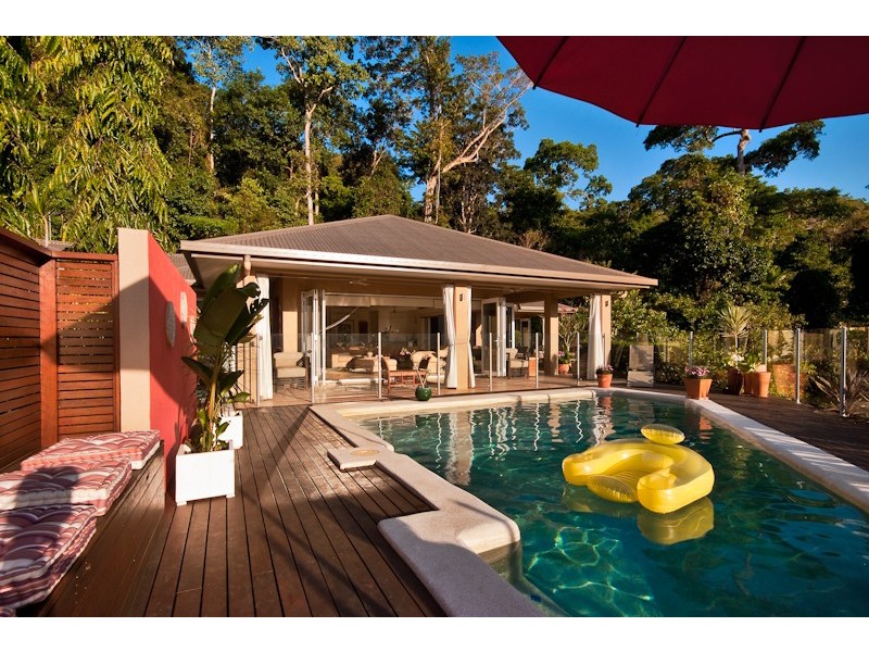 18 Playford Close, Cairns QLD 4870
