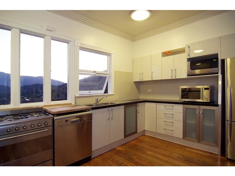 14 Bellevue Crescent, Edge Hill QLD 4870