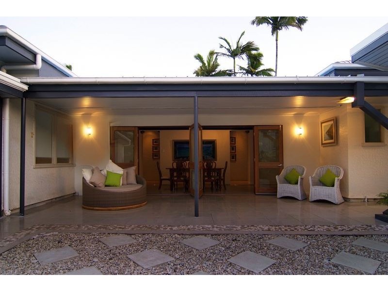 14 Bellevue Crescent, Edge Hill QLD 4870