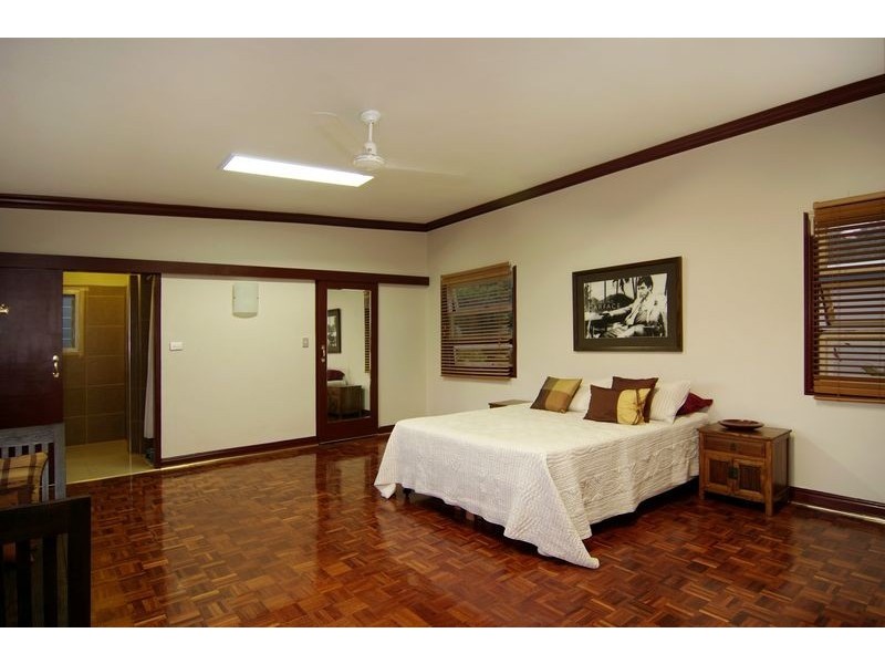 14 Bellevue Crescent, Edge Hill QLD 4870