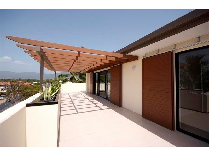 Unit 402/339 Lake Street, Cairns QLD 4870