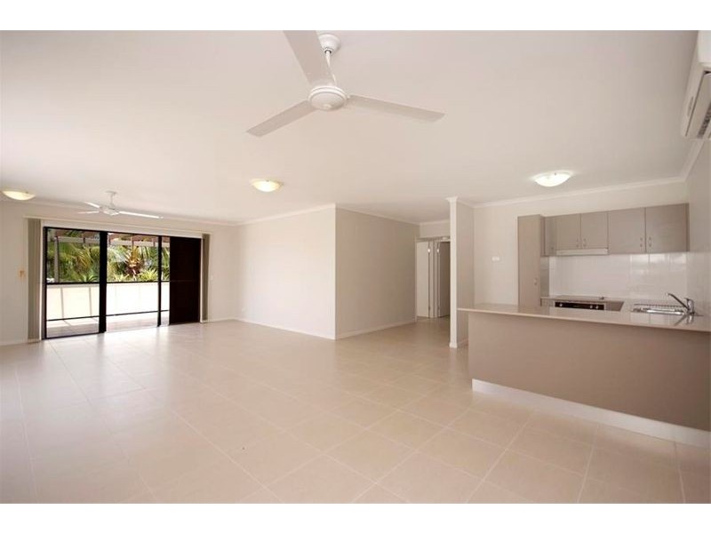 Unit 402/339 Lake Street, Cairns QLD 4870