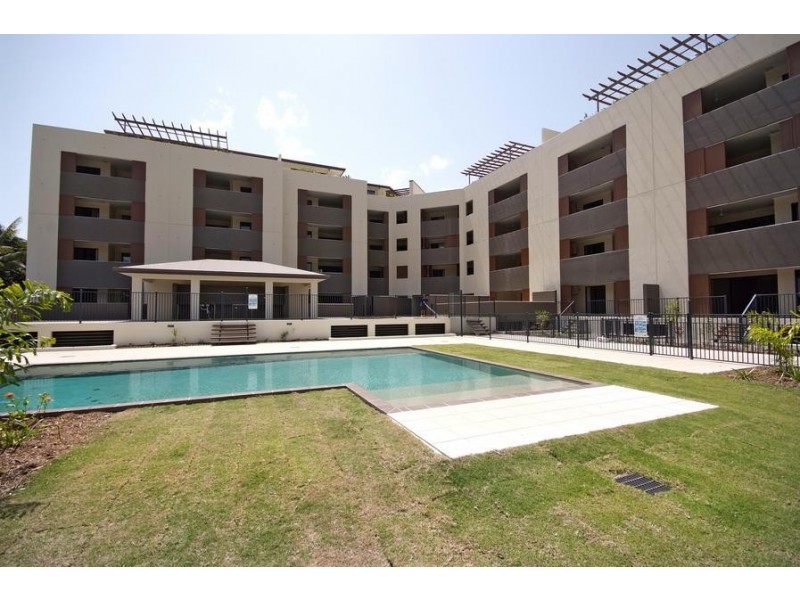 Unit 202/339 Lake Street, Cairns QLD 4870