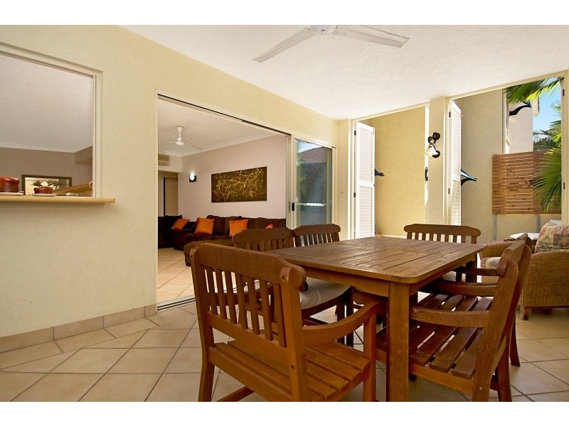 Unit 508/2 Greenslopes Street, Cairns QLD 4870