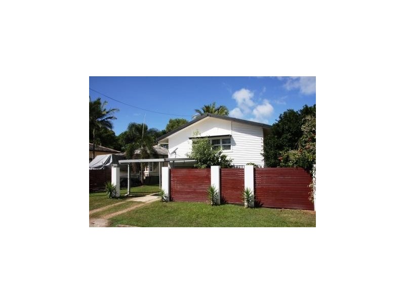 35 Howe Street, Cairns QLD 4870