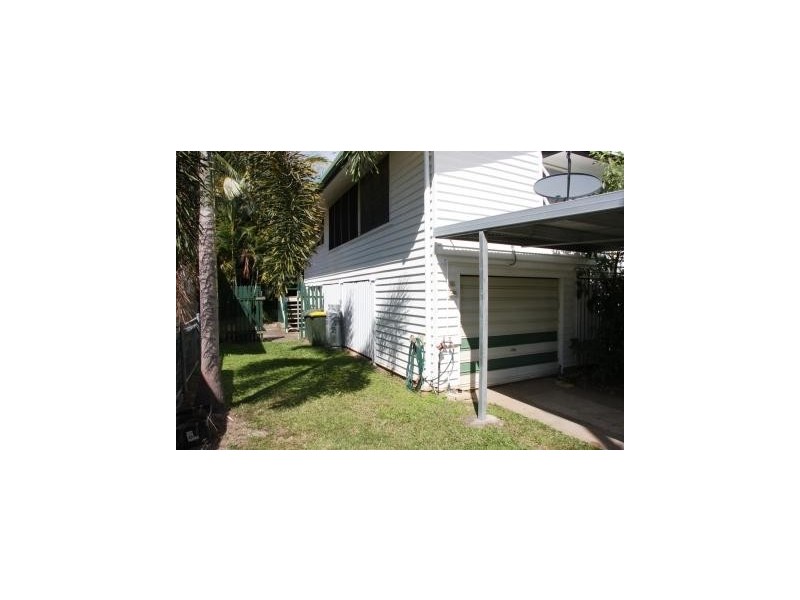 35 Howe Street, Cairns QLD 4870