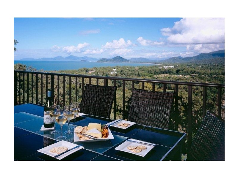 Unit 3/11 Colonel Cummings Drive, Palm Cove QLD 4879