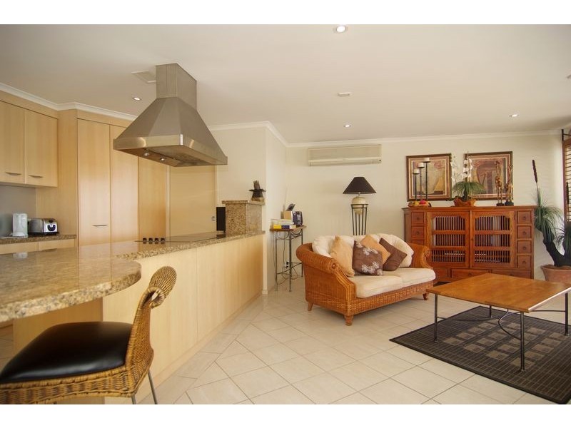 Unit 81/107 The Esplanade, Cairns QLD 4870