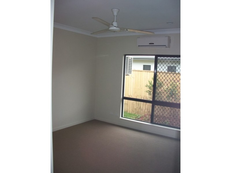 L523/11 Seaways Street, Trinity Park QLD 4879