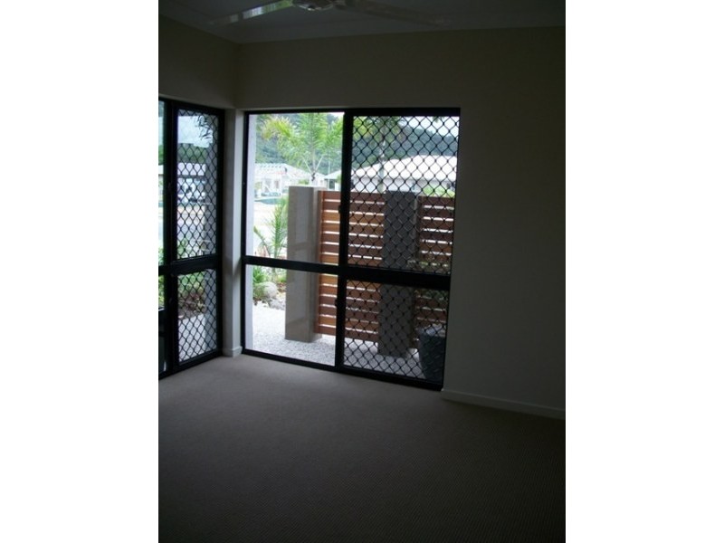 L523/11 Seaways Street, Trinity Park QLD 4879