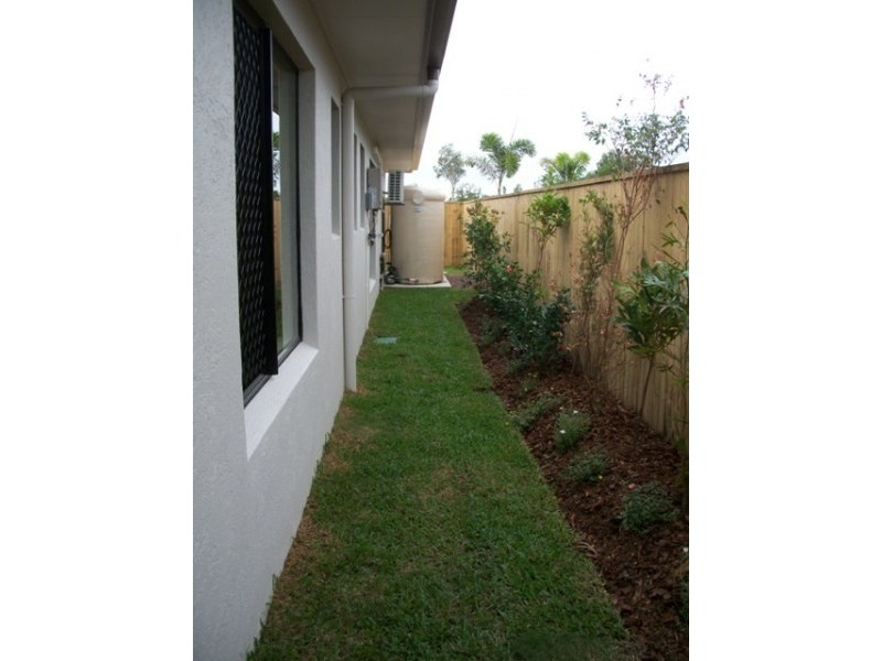 L523/11 Seaways Street, Trinity Park QLD 4879