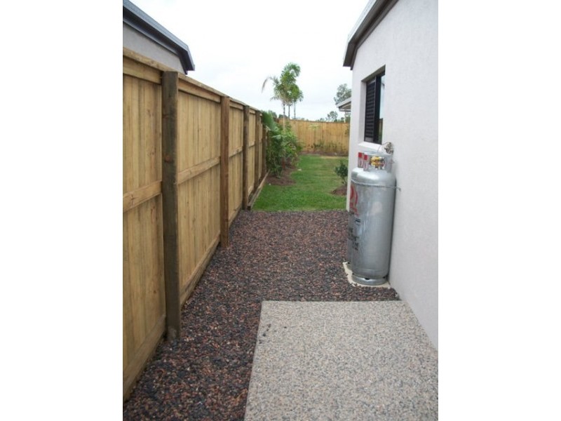 L523/11 Seaways Street, Trinity Park QLD 4879