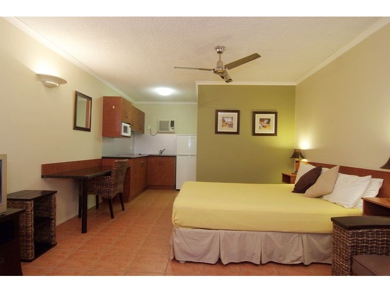 1 Anderson Road, Cairns QLD 4870