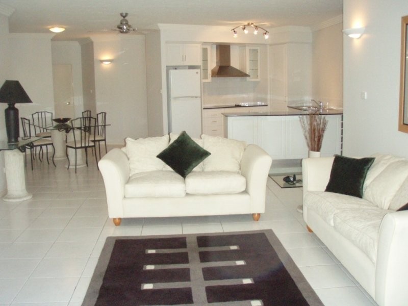 285 The Esplanade Esplanade, Cairns City QLD 4870