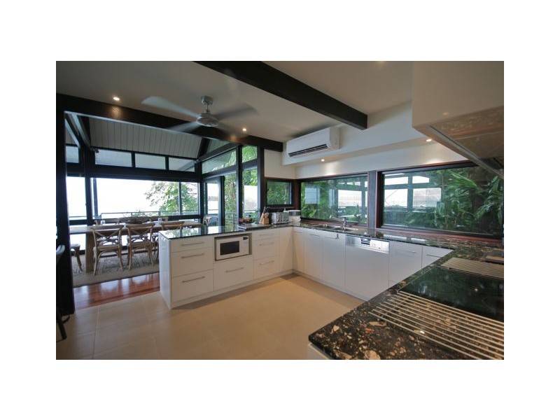 5 Mitchell Street, Mission Beach QLD 4852