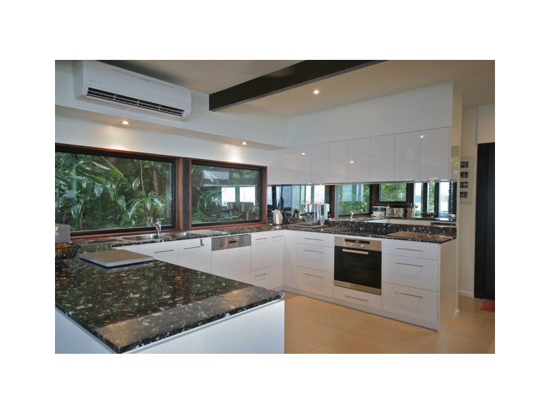 5 Mitchell Street, Mission Beach QLD 4852