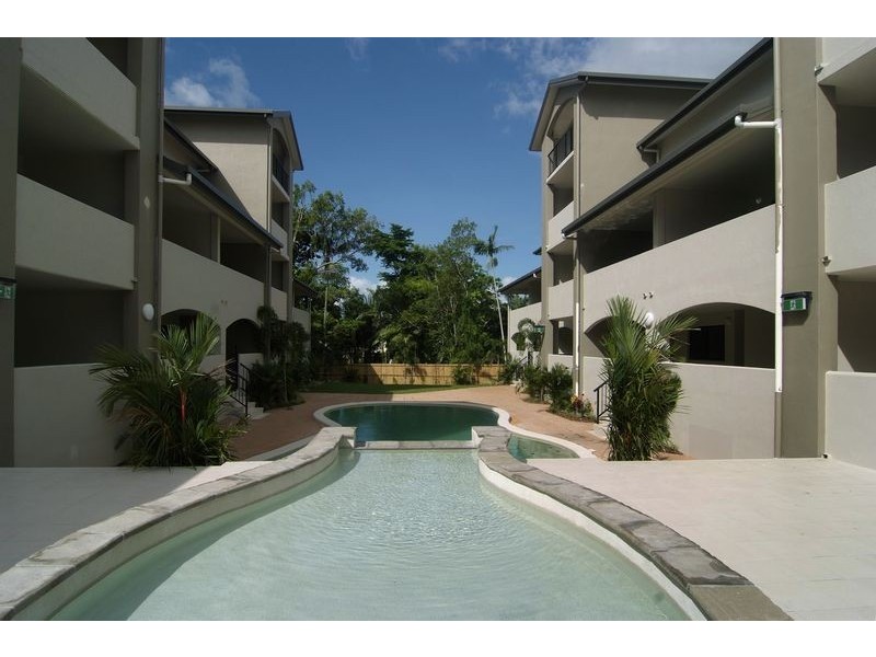 Unit 2/82-86 Martyn Street, Cairns QLD 4870