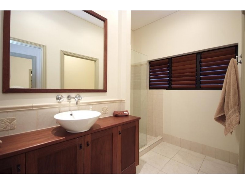114 Hillview Crescent, Whitfield QLD 4870