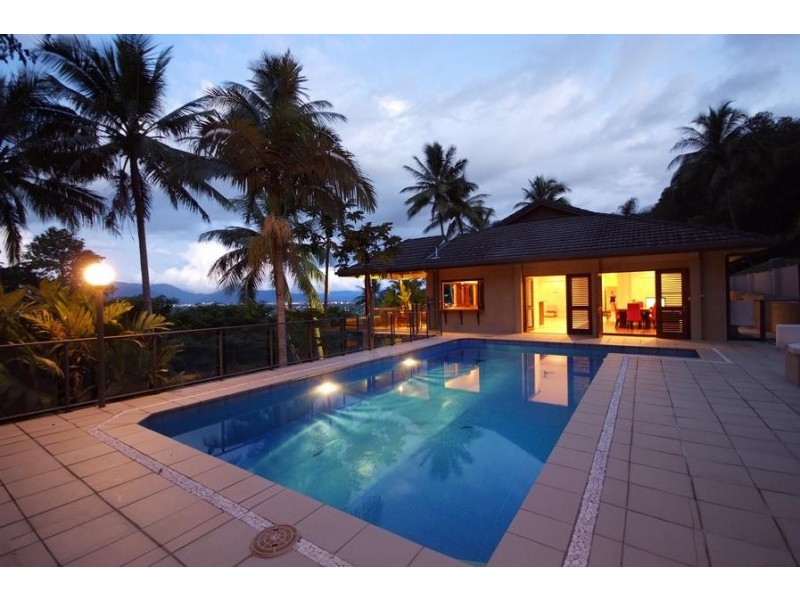114 Hillview Crescent, Whitfield QLD 4870