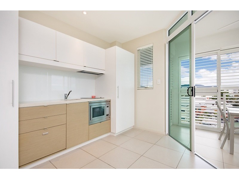 Unit 48/201 Lake Street, Cairns City QLD 4870