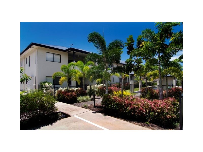 Unit 15/12 Oyster Court, Trinity Beach QLD 4879