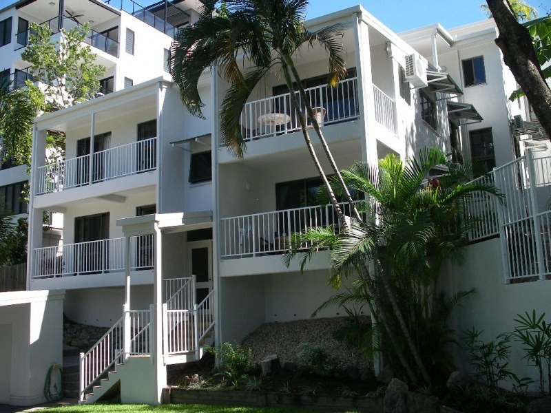 Unit 1 – 4 /45 Vasey Esplanade, Trinity Beach QLD 4879