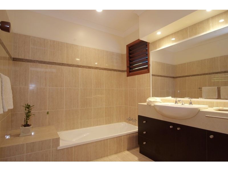 28 Bellevue Crescent, Edge Hill QLD 4870
