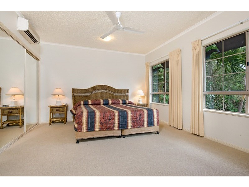 Unit 803/2 Greenslopes Street, Cairns QLD 4870