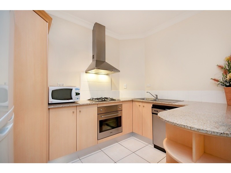 Unit 1735/2 Greenslopes Street, Cairns QLD 4870