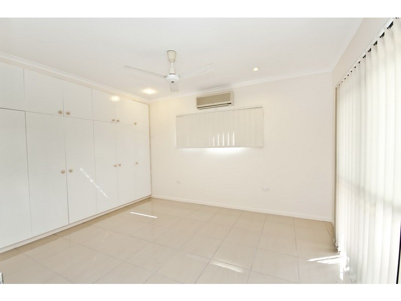 32 Villa Street, Bayview Heights QLD 4868