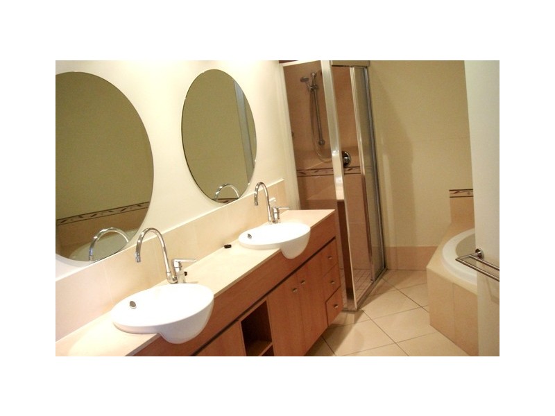 Unit 1503/25 Wharf Street, Cairns City QLD 4870