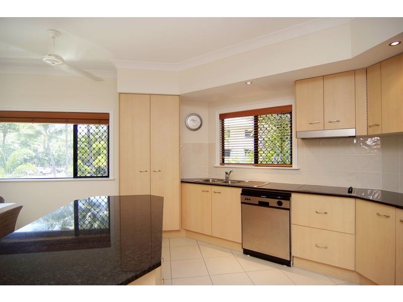 Unit 4/73 Sims Esplanade, Yorkeys Knob QLD 4878