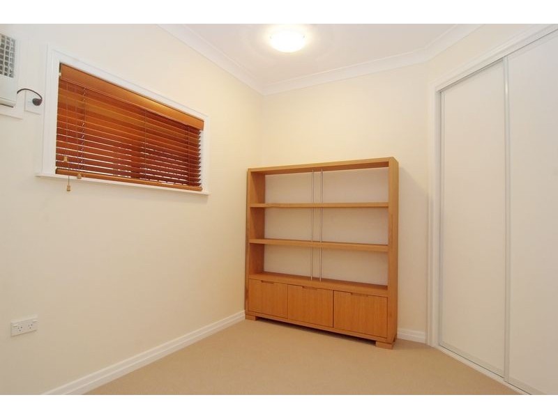 Unit 4/73 Sims Esplanade, Yorkeys Knob QLD 4878